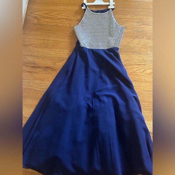 Royal Blue formal dress with rhinestones in the front - Picture 2 of 2